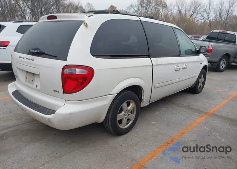 2006 Dodge Grand Caravan Sxt z USA, uszkodzony, nr VIN 2D4GP44L26R698974